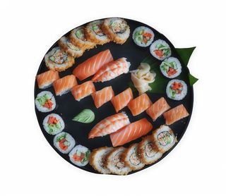 Sushi Mixto (12 Pzs.)