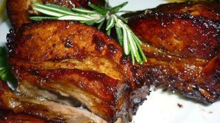 СВИНСКИ РЕБРА С ГАРНИТУРА И ФРАНЗЕЛА0.350гр