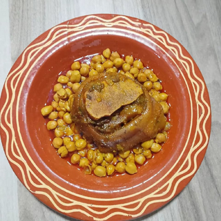 كرعين بقر بالحمص