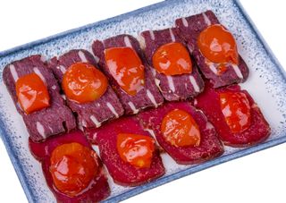 Шахматная оленина и бастурма
