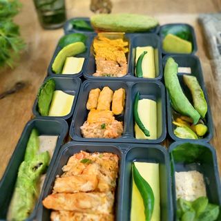 Sarmale cu varza calita, mamaliguta si ardei iute