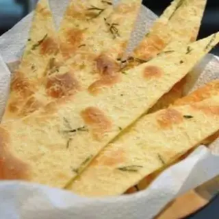 Massa Aperitiva de Alho
