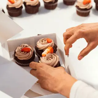 Caja  4 cup cakes