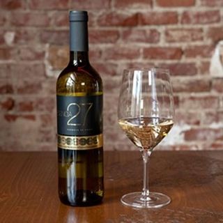 Vino Esencia 27