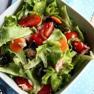 Menù insalata tonno
