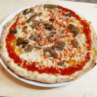 PIZZA FUNGHI