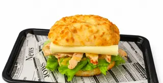 Pan cristal Pollo y Queso
