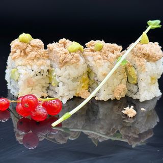 205. Ura tuna roll - 8 pezzi
