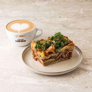 Zestaw lunchowy z kawą