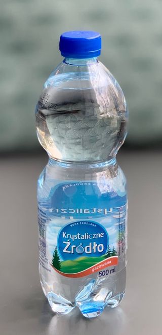 Woda mineralna gazowana 500 ml