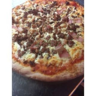 Pizza Carnívora