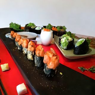 Hokkai salmón (8 uds)