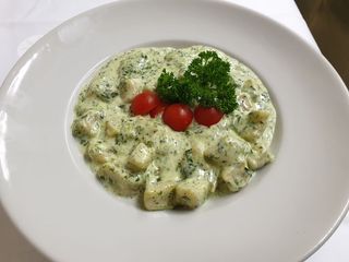 Njoke sa spanaćem i gorgonzolom