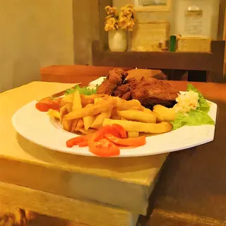 Poulet Pané + Frites