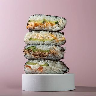 Онигири с курицей