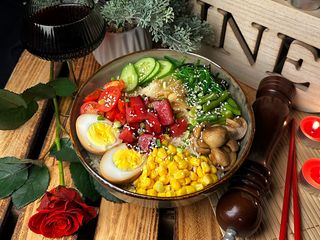 Боул з тунцем унагі