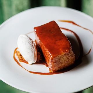 Torrija caramelizada con toffee 