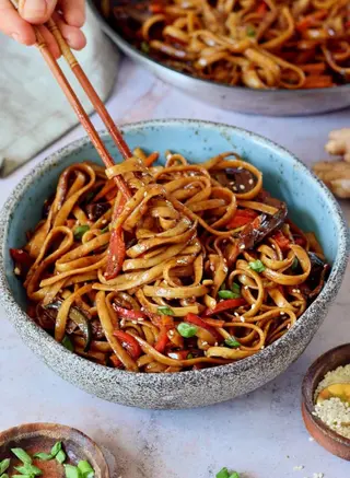 Veg Chow Mein