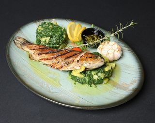 Pastrmka sa roštilja