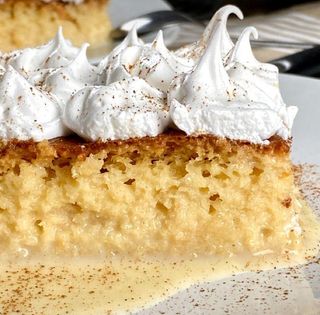 Bizcocho De Tres Leches Con Nata
