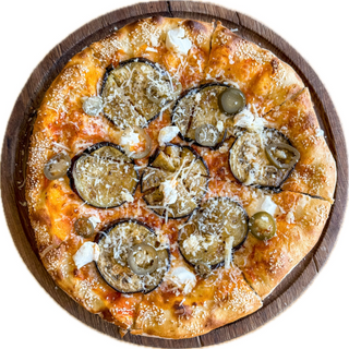 Піца з баклажаном, м'яким сиром та гострими перцями халапеньо (30см)