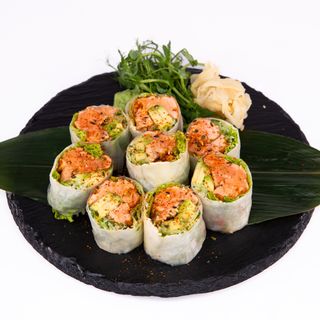 P.R. z łososiem w togarashi