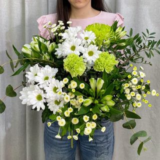 Ramo de Flores Frescas Brisa de Nieve