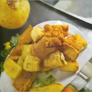 137. Frutta mista fritta