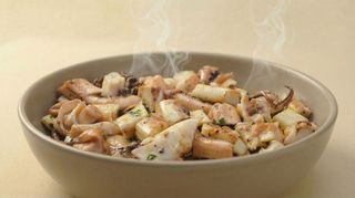 Salată Caldă din tentacule de calamar 300g