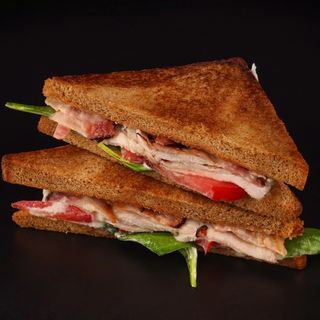 Сендвіч "Цезар" з індичкою (230 г)