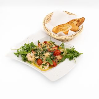 Krewetki z chilli i cebulą