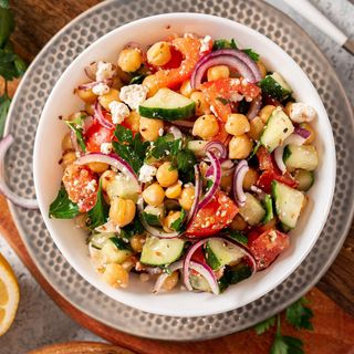 Ración De Ensalada Turca