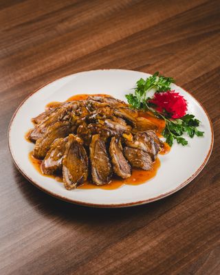 30. Pačetina sa patlidžanom, tikvicama u slatko ljutom sosu