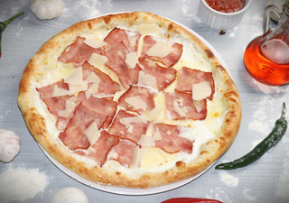 Pizza Carbonara