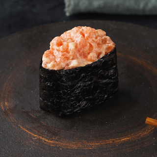 Гункан острый с тунцом