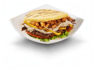 Arepa con jamón y queso amarillo