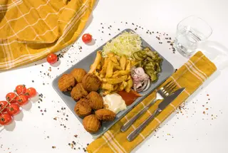 Falafel la farfurie