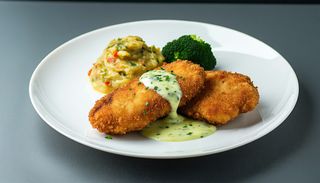 Kotlet de volaille z masłem pietruszkowym