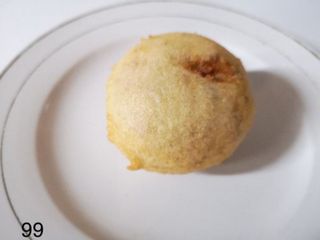 99. Coppe di gelato fritto