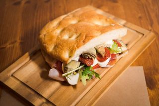 Schiacciata sandwich l'agile