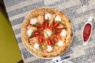 Juliet pizza + Coca-Cola