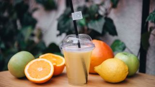 სეზონური ხილის ფრეში ვაშლი