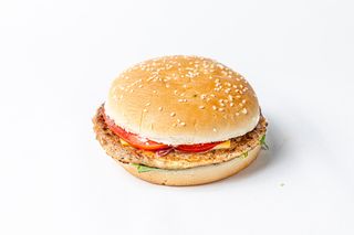 Чизбургер с куриной котлетой (390 гр)