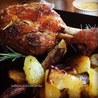 Stinco di Maiale cotto al forno 