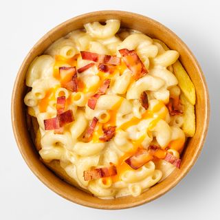 Mac & cheese loaded fries