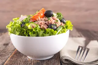 Insalatona con tonno