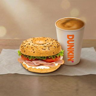 ბეიგელი ინდაურით კომბო