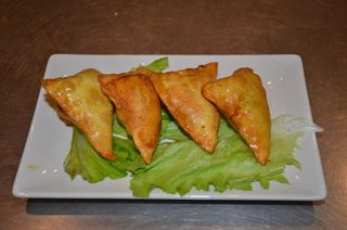 Samosa De Pollo Al Curry 4uds.