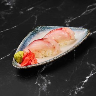 Suzuki Nigiri 2 komada