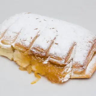 Šapica sa jabukom